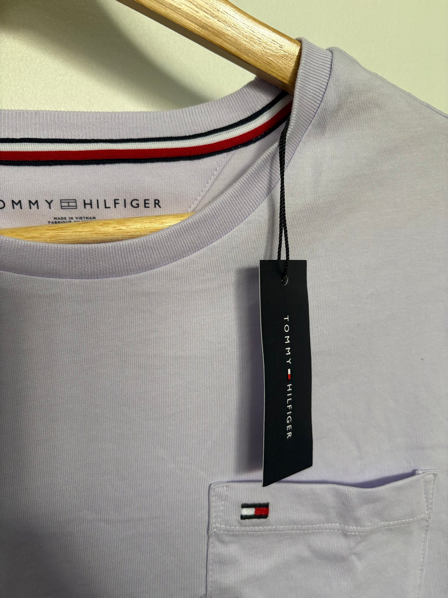 Camiseta Tommy Hilfiger-Lila US44