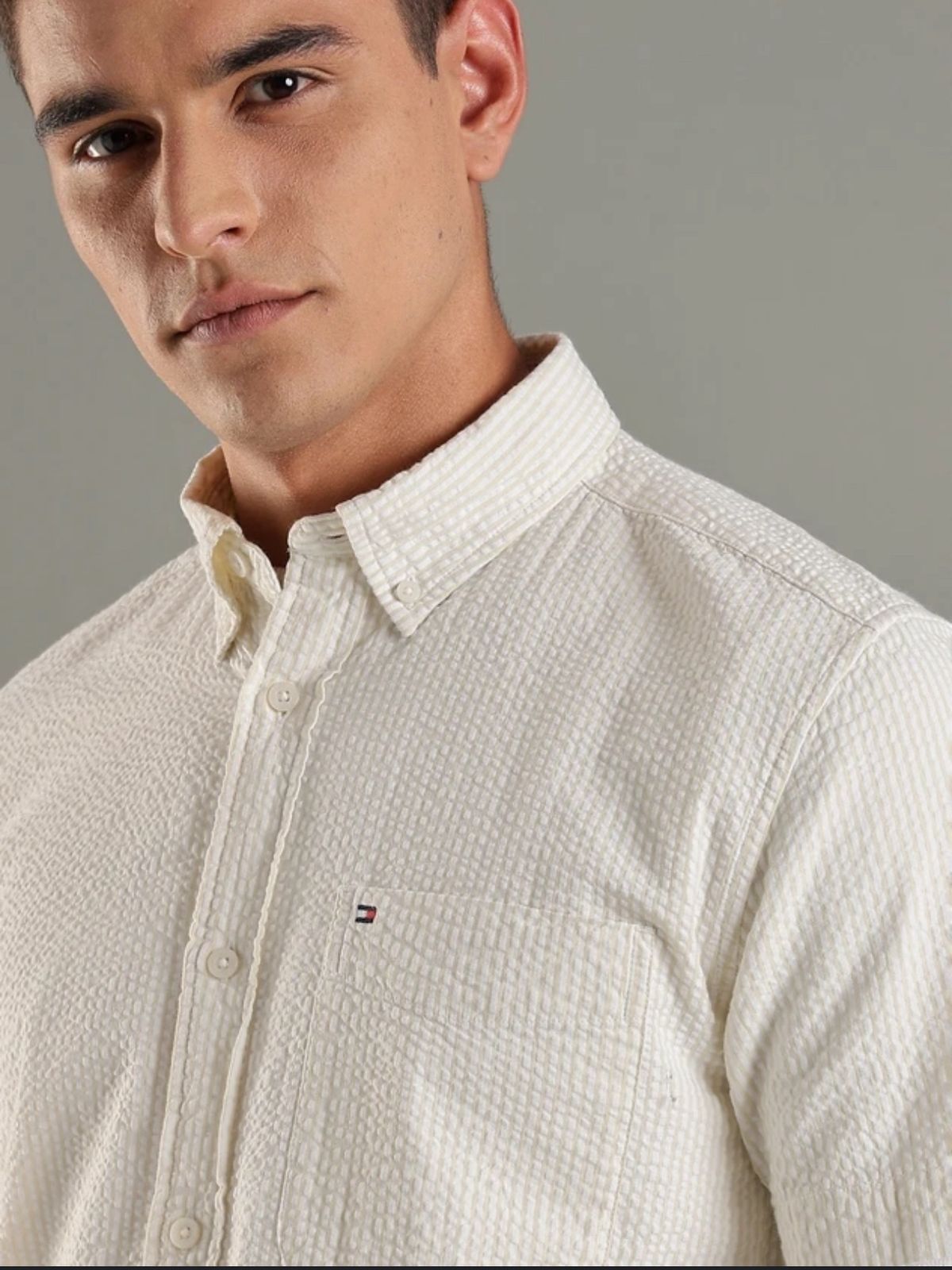 Camisa Tipo Polo Manga Corta Tommy Hilfiger-Blanca con Líneas US69