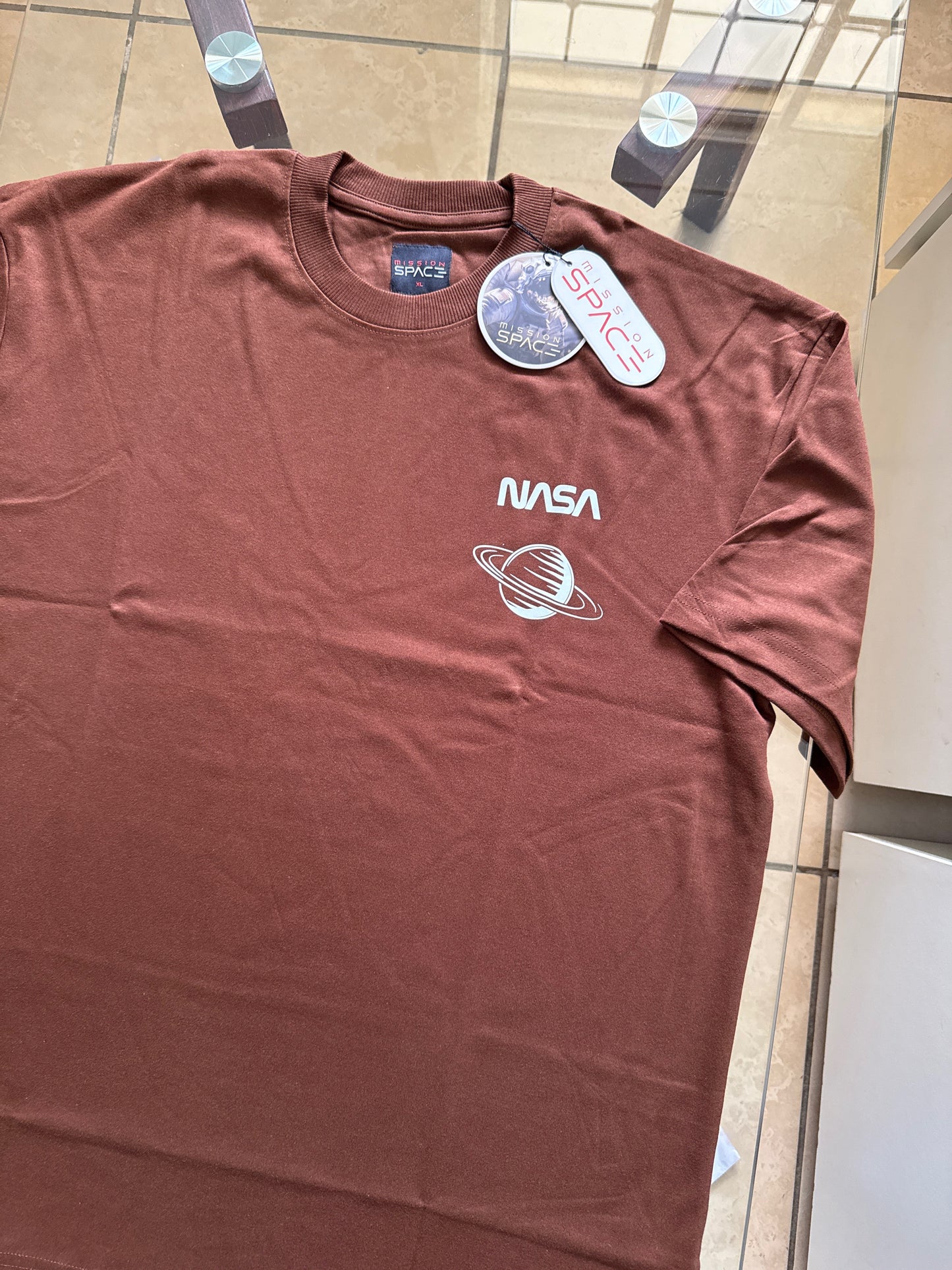 Camiseta Mission Space - NASA Marron KCN34