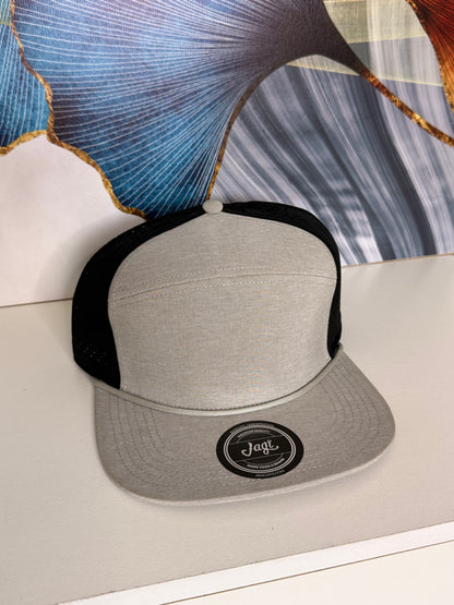 Gorra Plana Ajustable Transpirable - Gris  KCN54