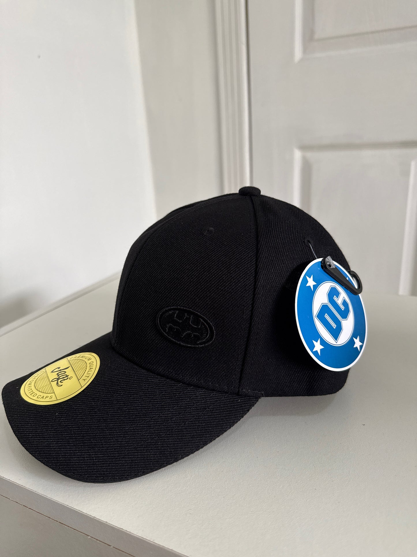 Gorra Licenciada Batman DC Marca Jagi Caps - KCN32 Negra Rojo