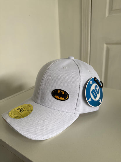 Gorra Licenciada Batman DC Marca Jagi Caps - KCN32 Blanca Rojo