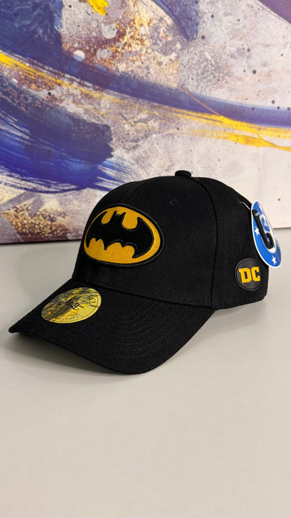 Gorra Acrilica Batman DC Marca Jagi Caps - KCN88 Gris 3Negra Amarillo