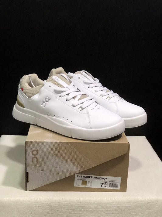 Tenis  Casual On-Cloud - The Roger / Blanco - Beige K301