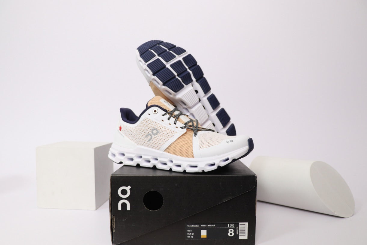 Tenis Casual On-Cloud Dama  / Blanco Z12