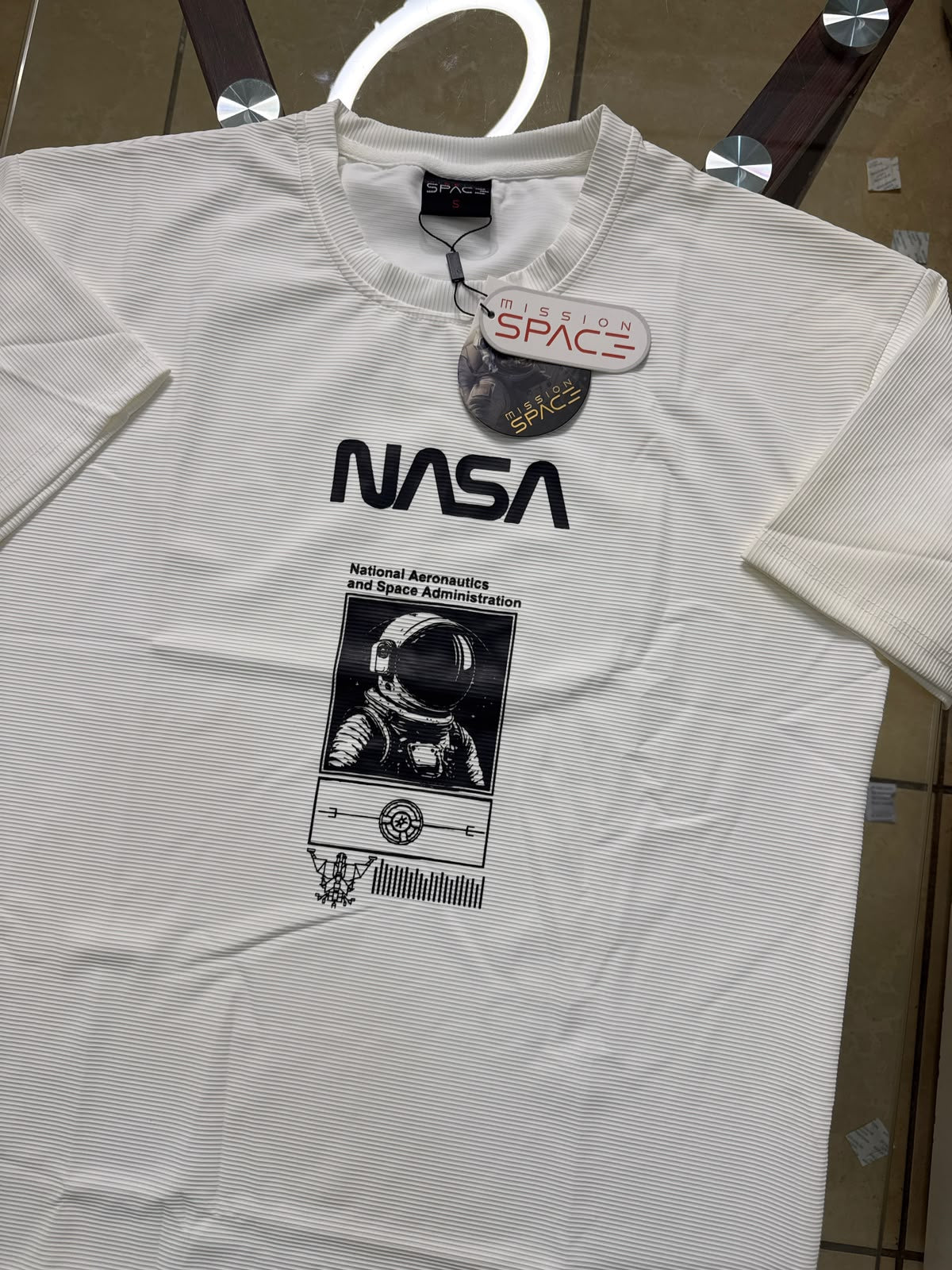 Camisa Oversize marca Mission Space/ Blanco KCN37