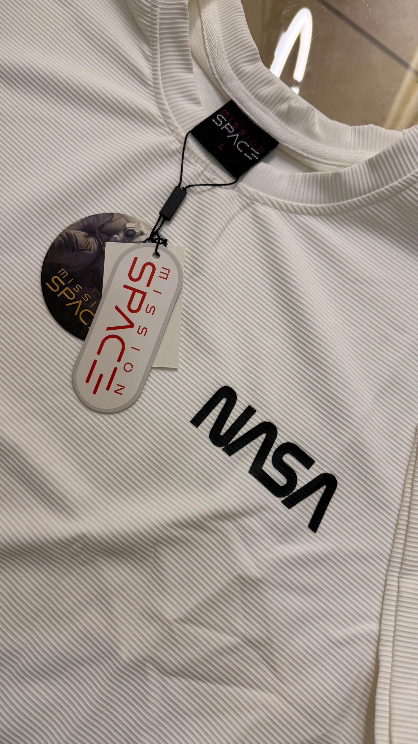 Camisa Oversize marca Mission Space/ Blanco  KCN38