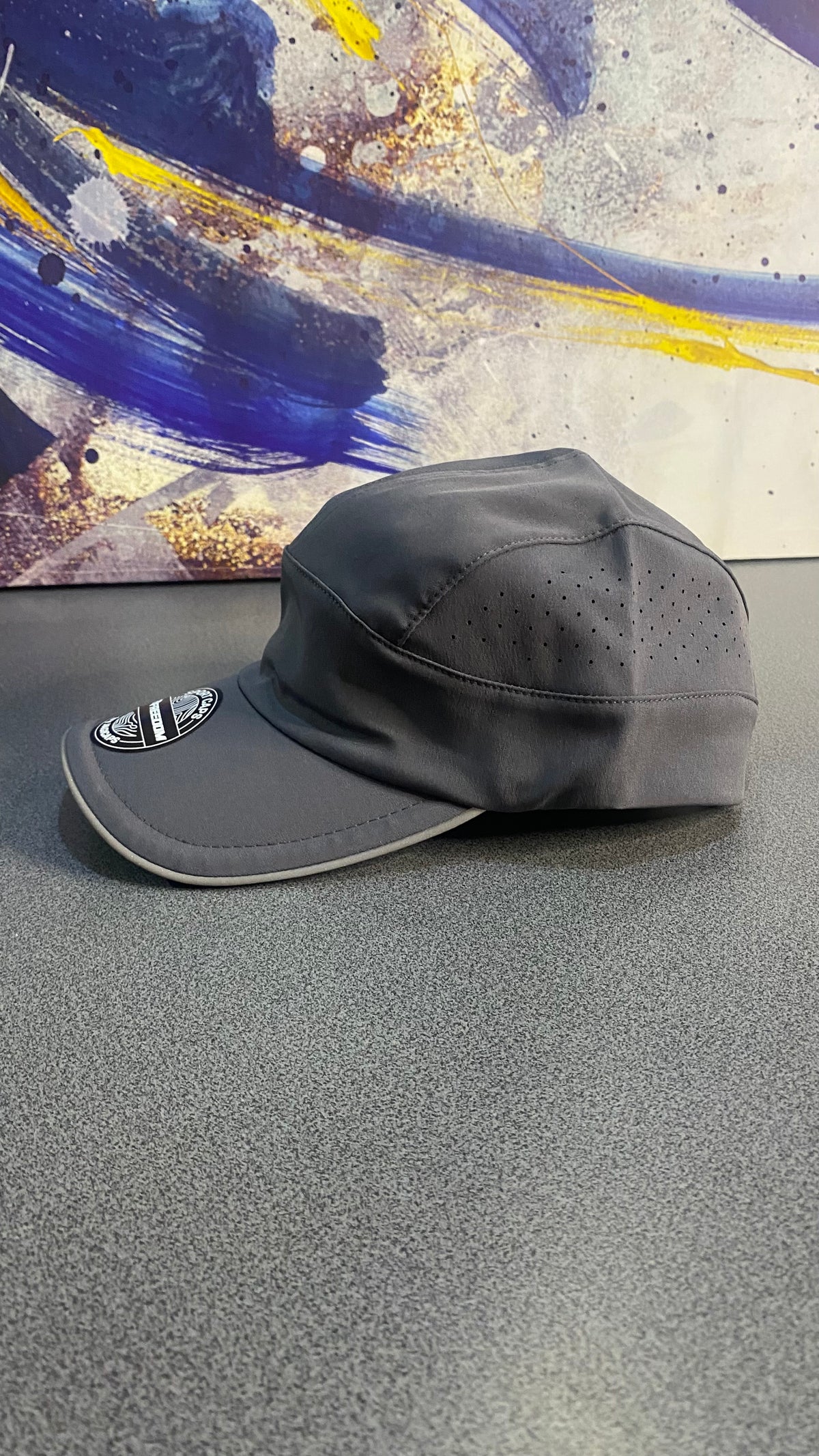 Gorra Deportiva Freedom Transpirable - Gris KCN134