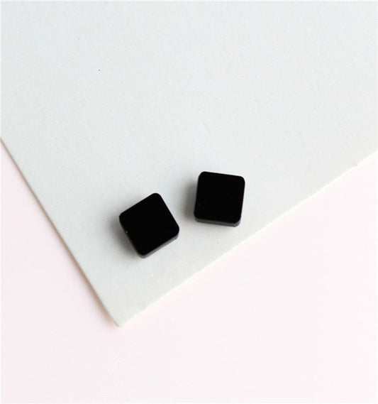 Arete de Imán Cuadrado K317